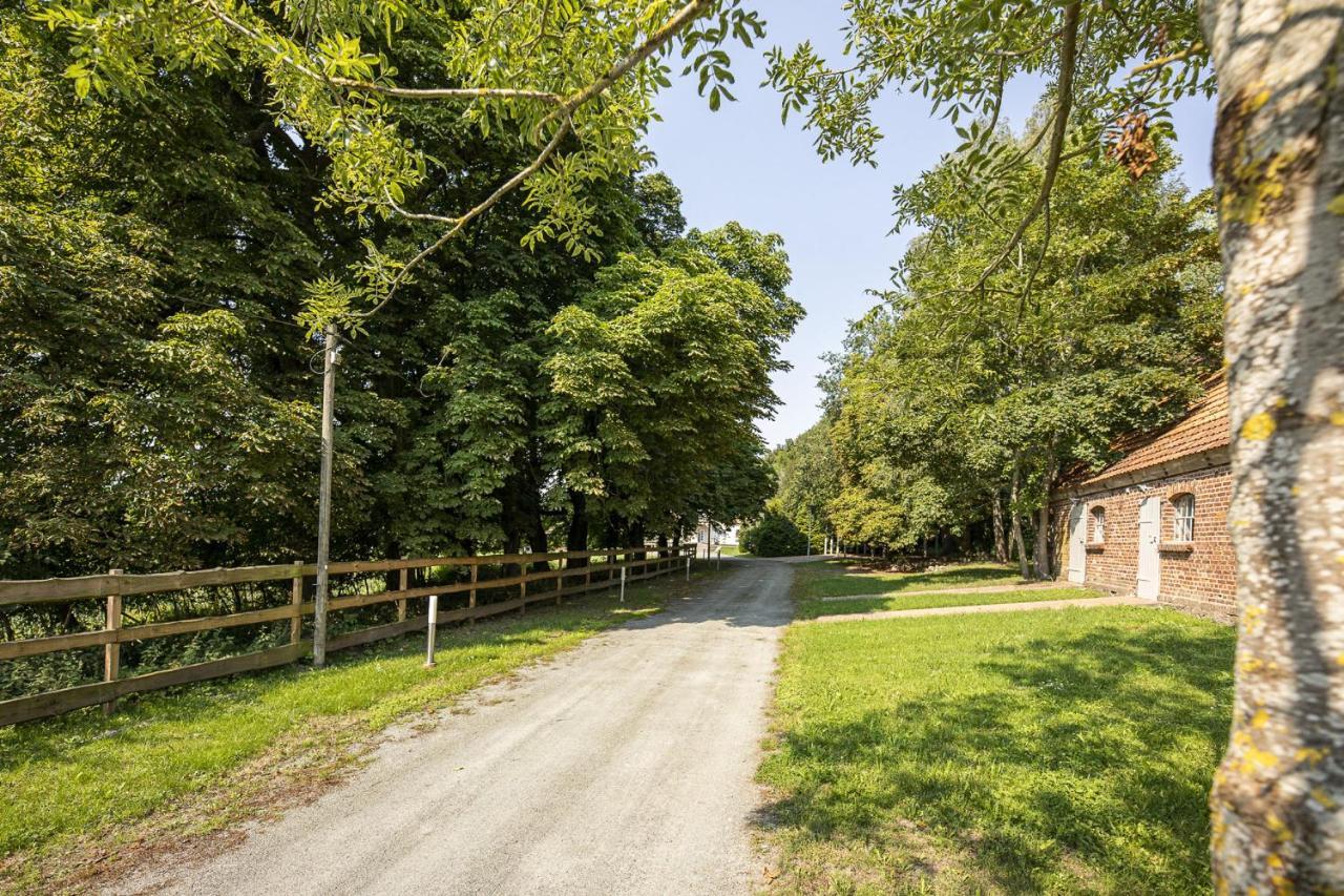 Appartamento Ruhig Und Idyllische Lage, Strandnah, Gratis Nutzung Vom Ahoi Erlebnisbad Und Sauna In Sellin - Gutshaus Silvitz Fewo 01 Bergen Auf Rugen Esterno foto